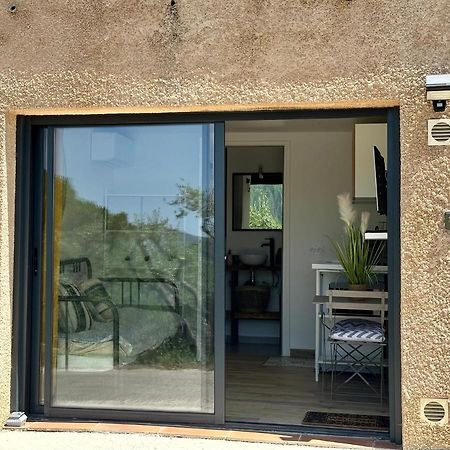 Studio Collobrieres Vue Sur Village Dış mekan fotoğraf